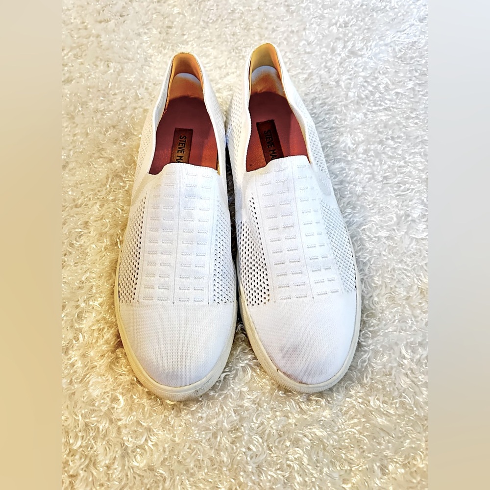 steve madden freed slip on shoe. size 9.5.